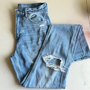 American Eagle Distressed Mom Jean